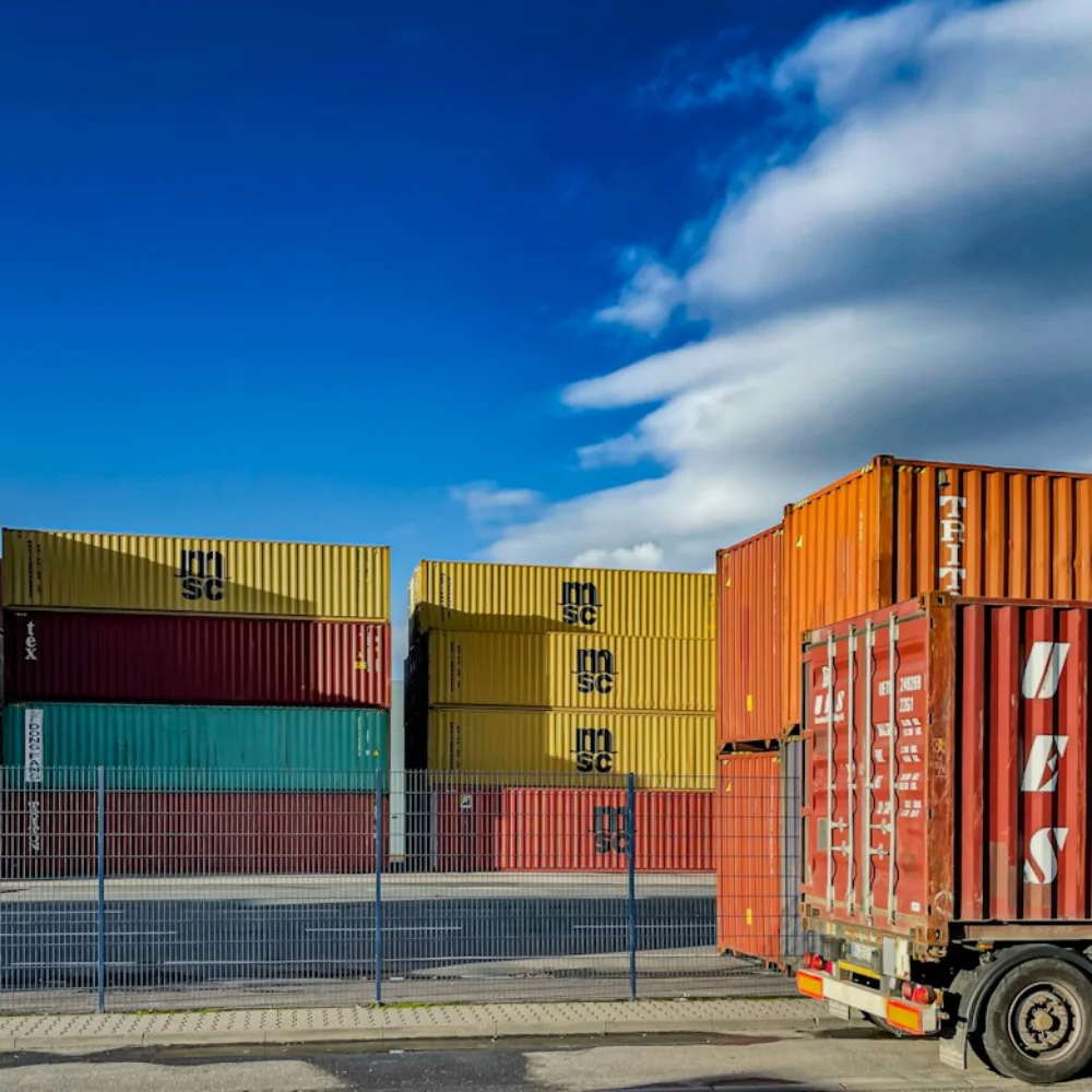 Container hàng dự án tại bãi